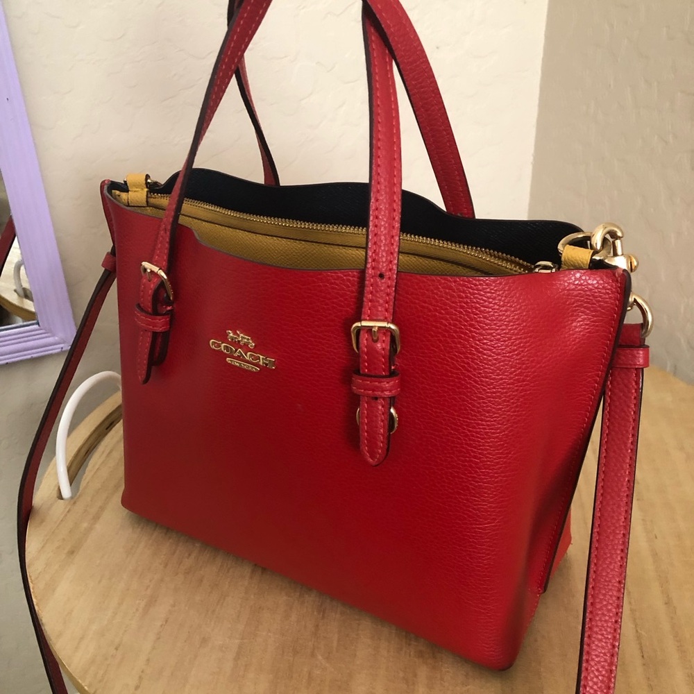 Coach Bag 👜 Pre owned. In the best condition, from coach outlet store